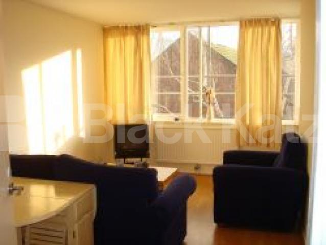 			3 Bedroom, 1 bath, 1 reception Flat			 Clarendon Walk, NOTTINGHILL W11